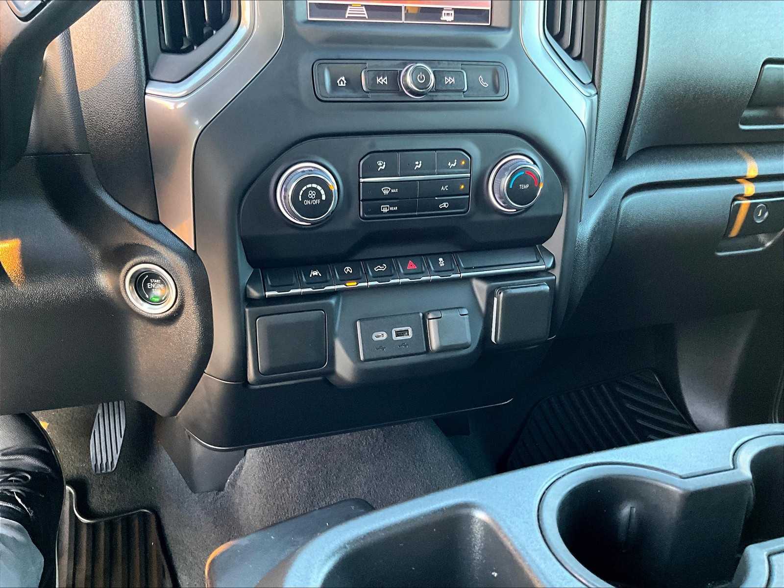 2023 Chevrolet Silverado 1500 Custom - Photo 25
