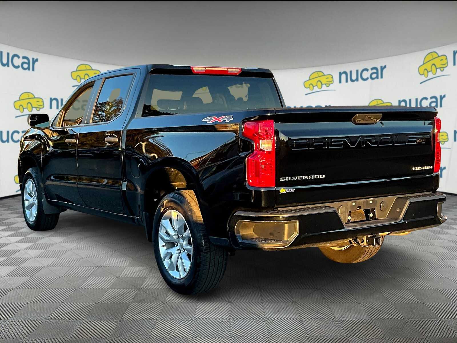 2023 Chevrolet Silverado 1500 Custom - Photo 4