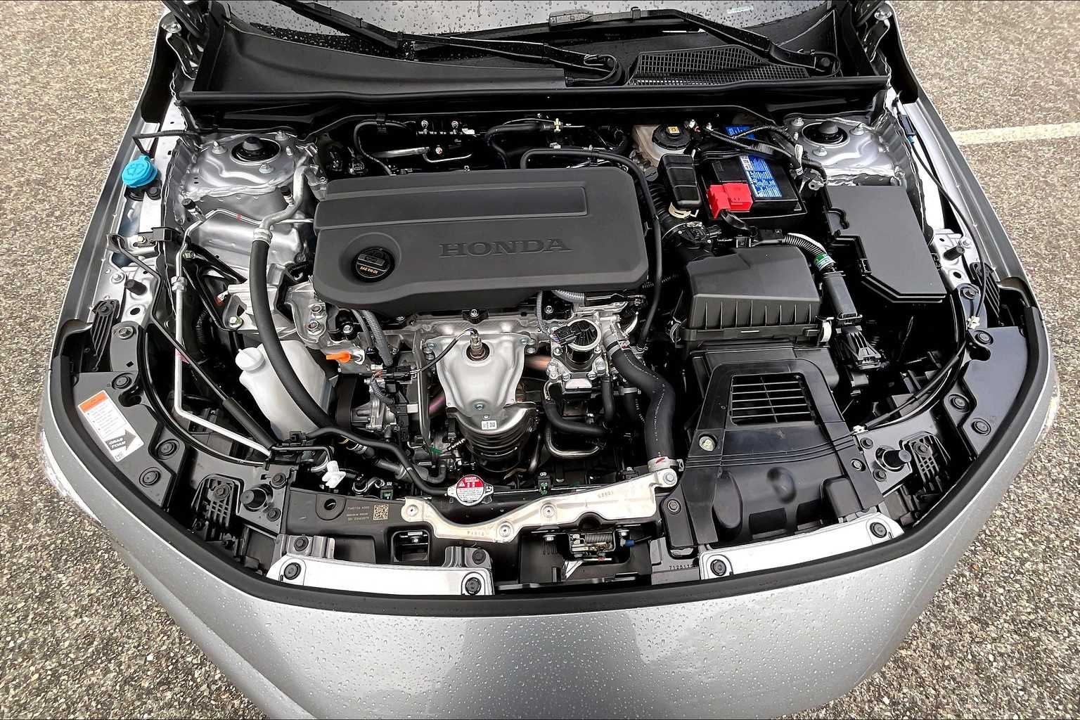 2025 Honda Civic Hatchback Sport - Photo 16