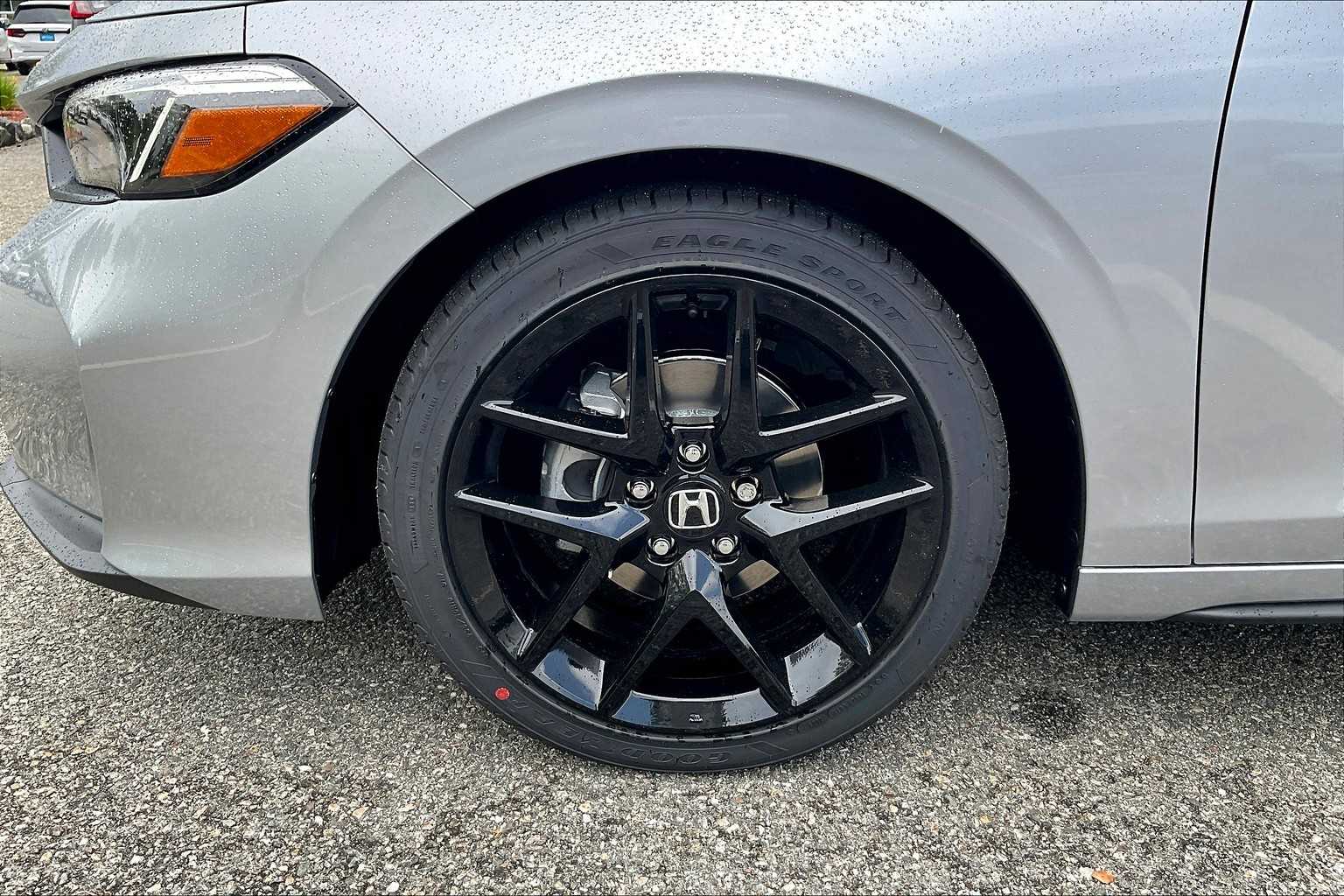 2025 Honda Civic Hatchback Sport - Photo 8