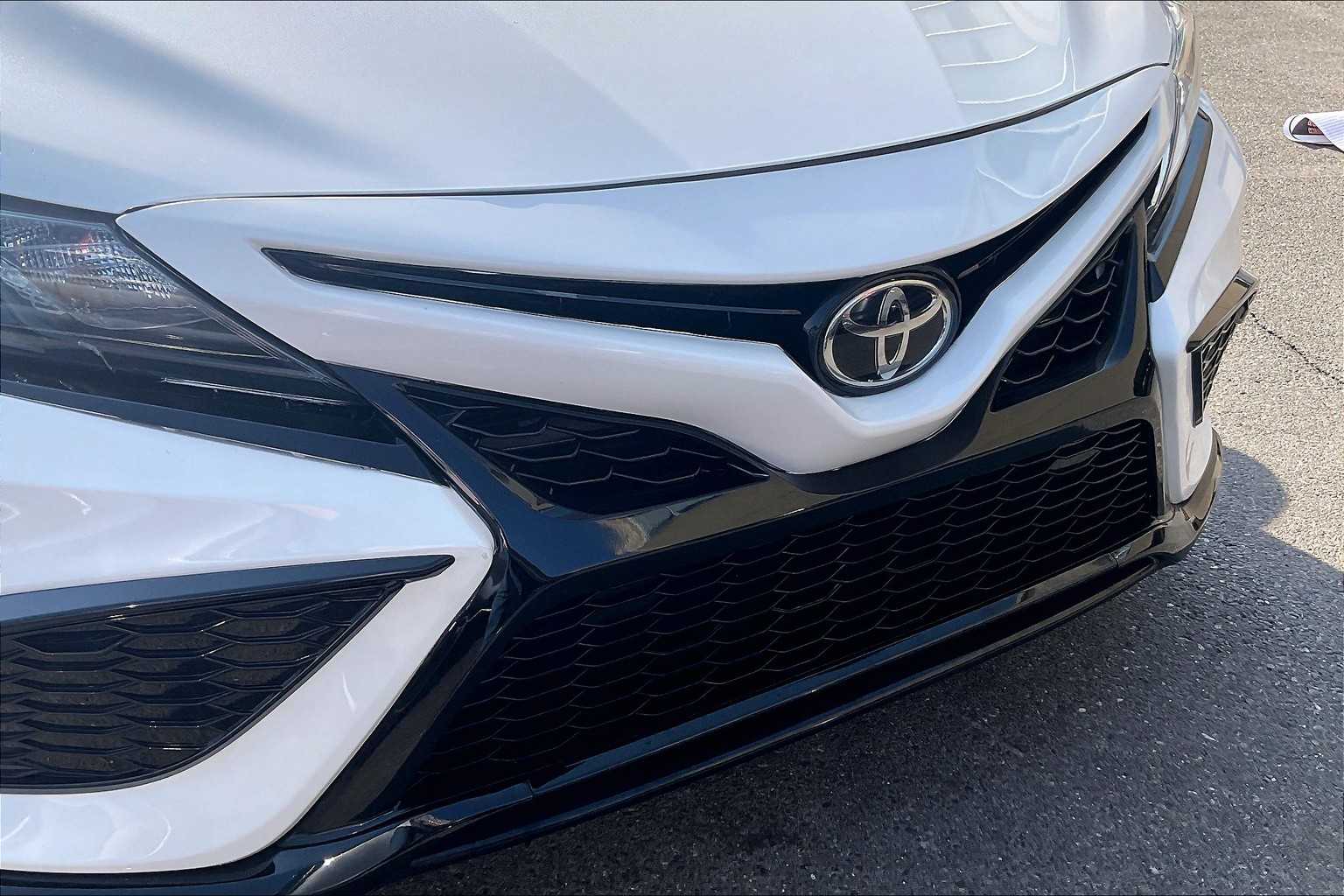 2021 Toyota Camry SE - Photo 30