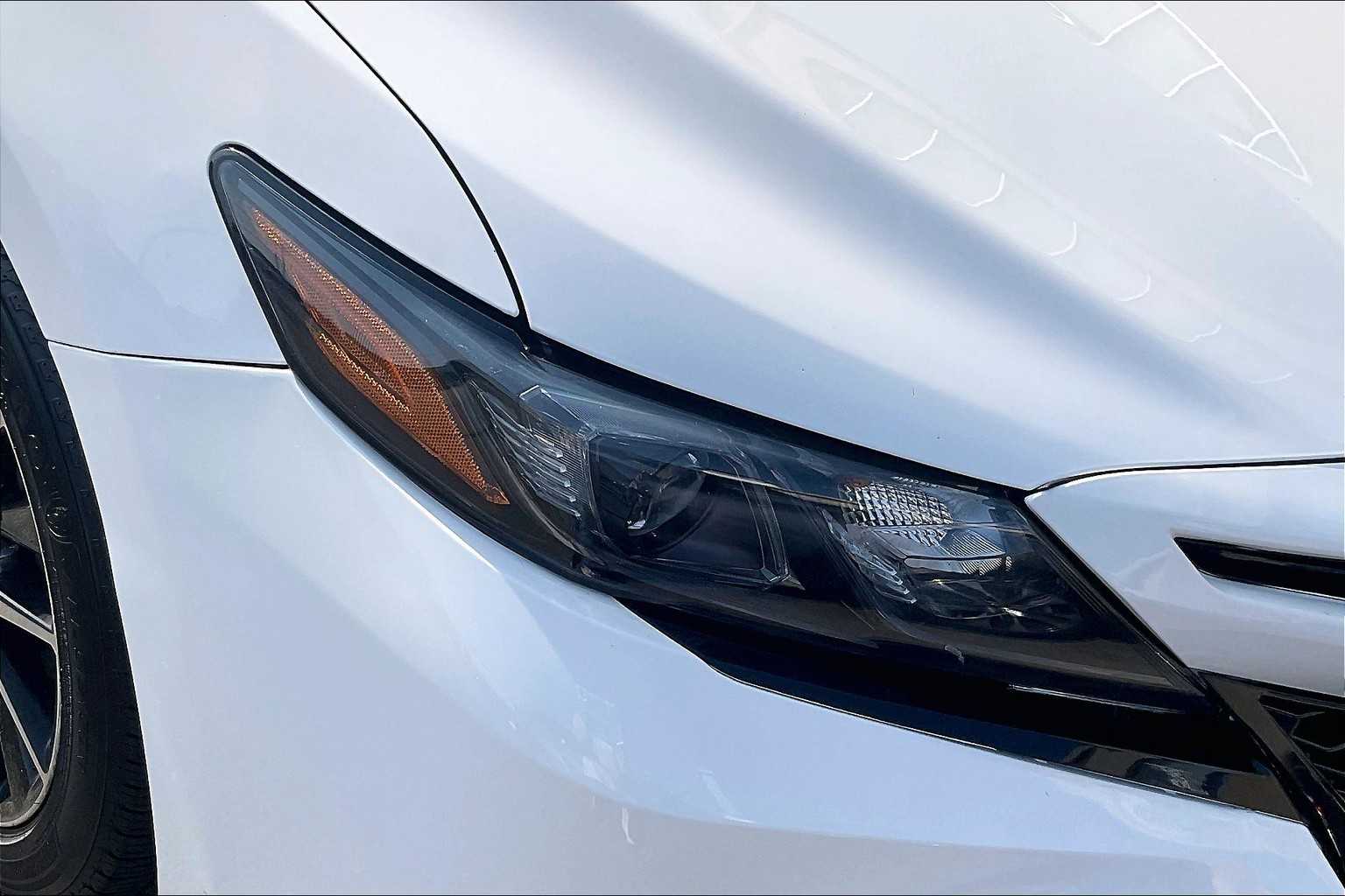 2021 Toyota Camry SE - Photo 31