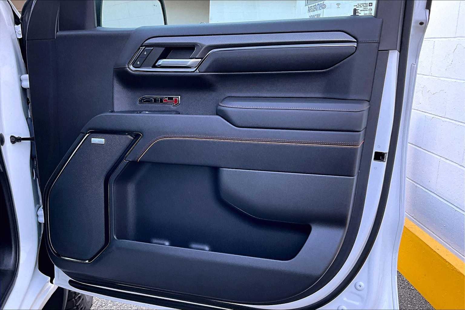 2023 GMC Sierra 1500 AT4 - Photo 12