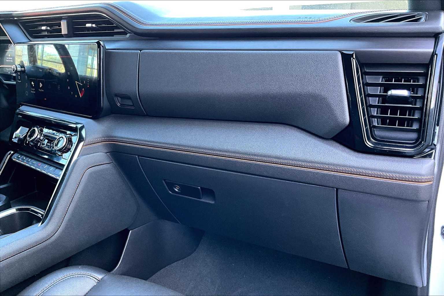 2023 GMC Sierra 1500 AT4 - Photo 13