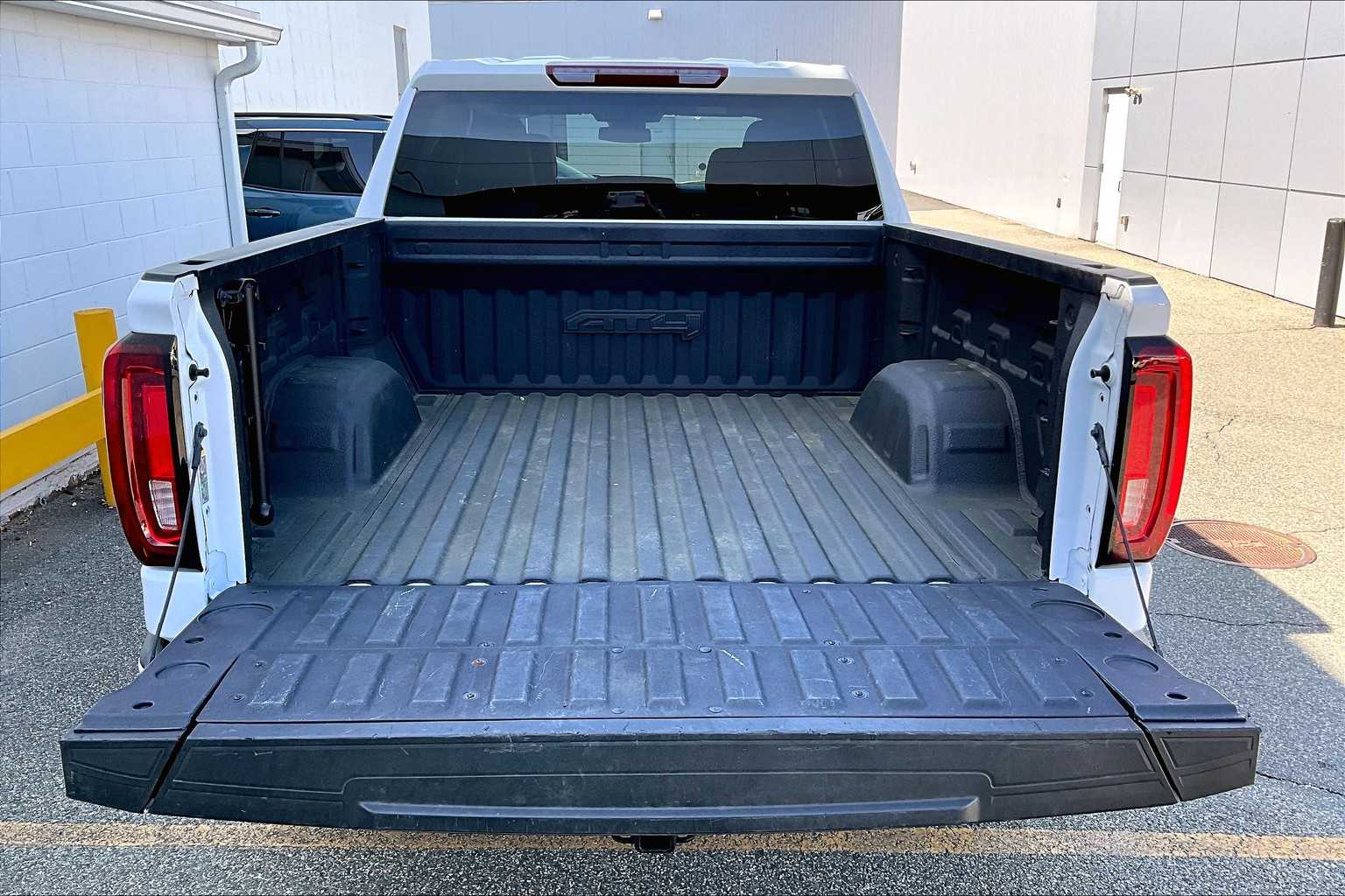 2023 GMC Sierra 1500 AT4 - Photo 32