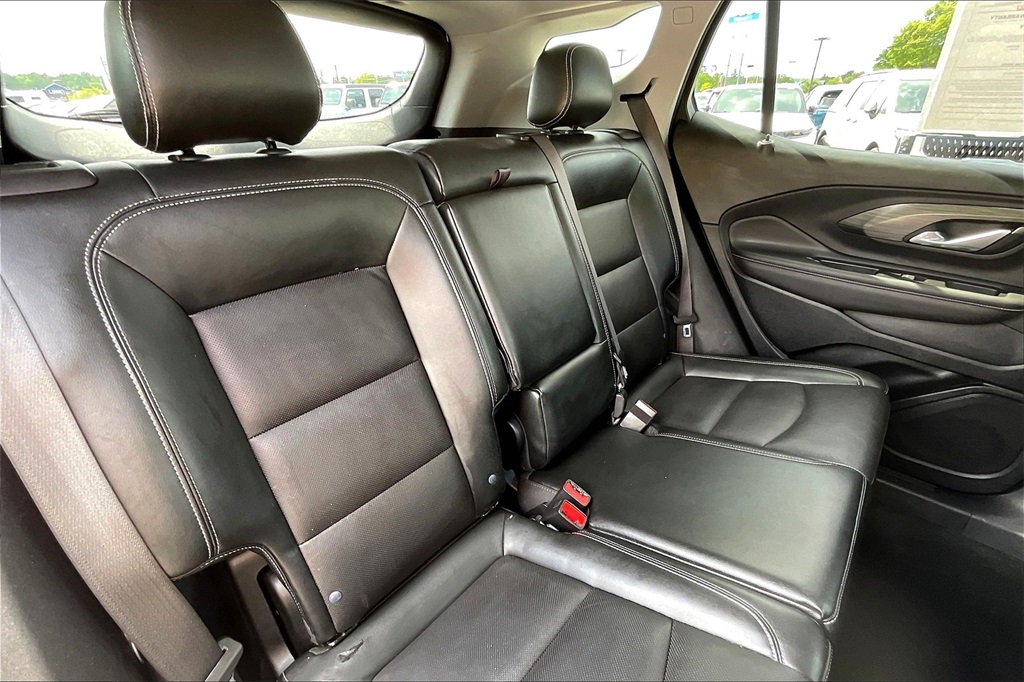 2023 GMC Terrain SLT - Photo 15