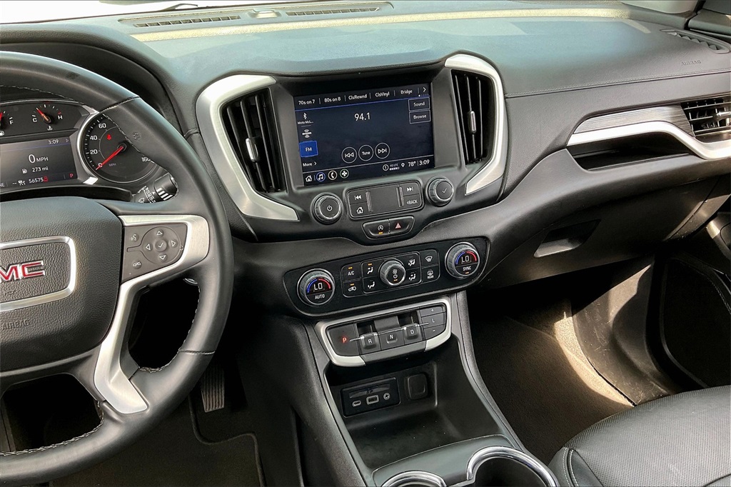 2023 GMC Terrain SLT - Photo 17