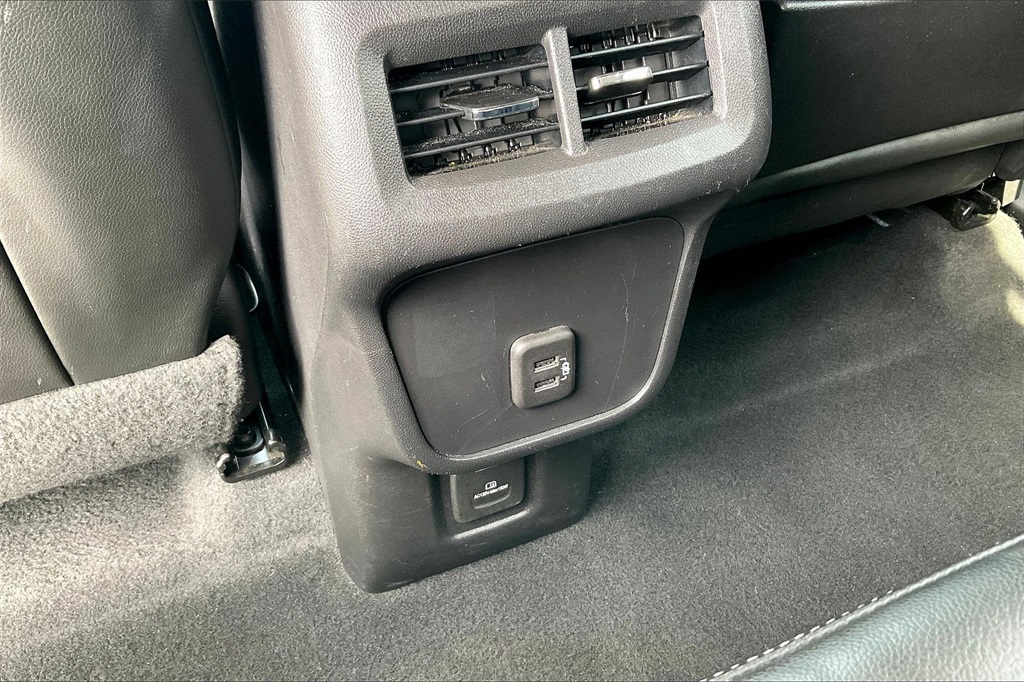 2023 GMC Terrain SLT - Photo 25