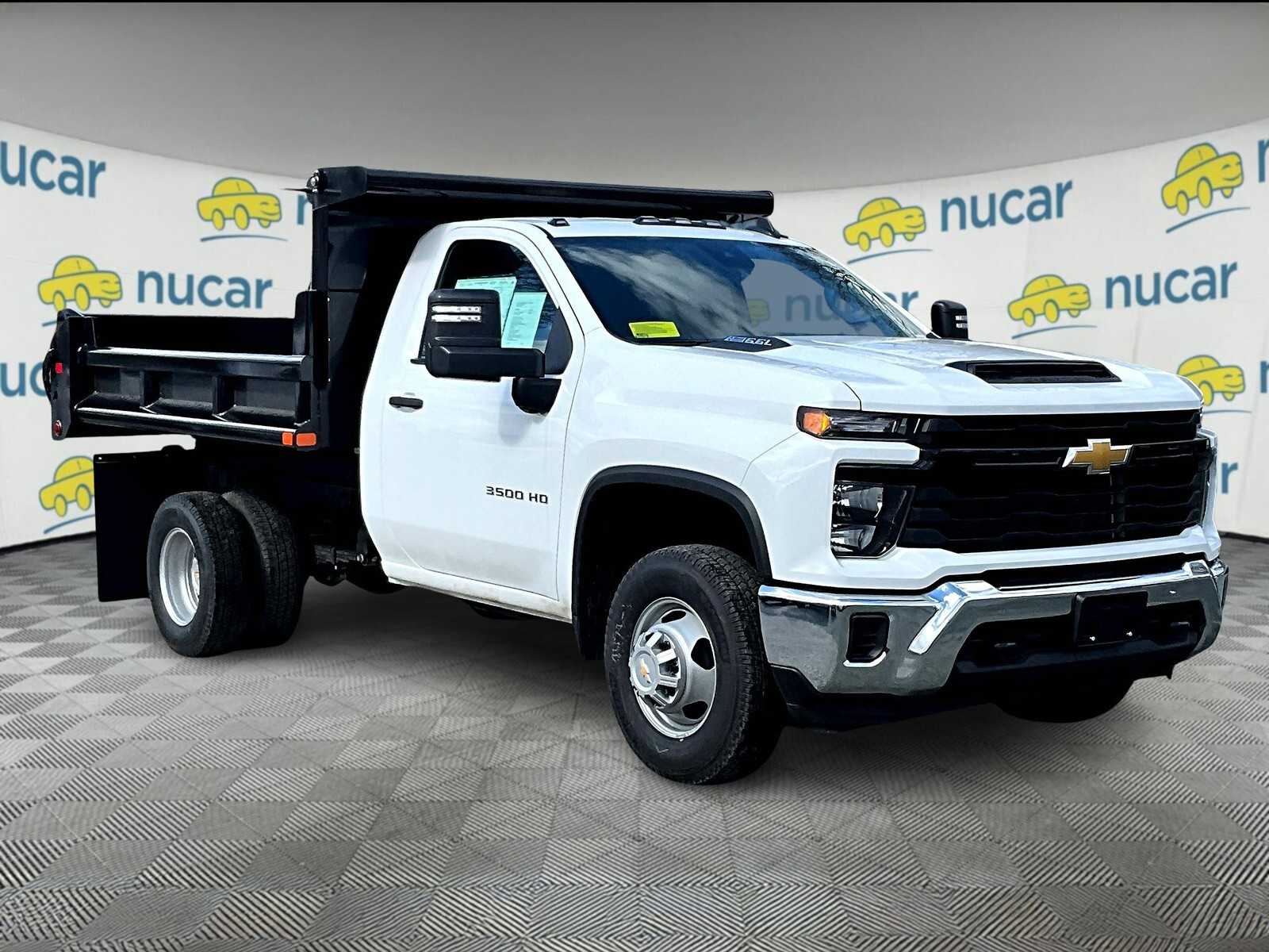 2025 Chevrolet Silverado 3500HD Work Truck photo 3