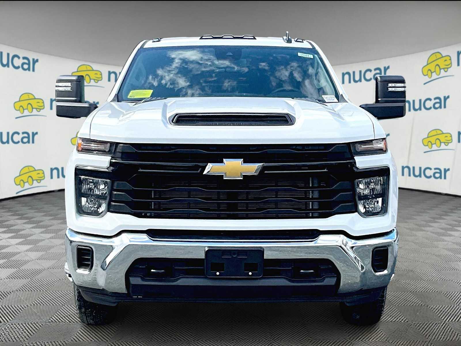 2025 Chevrolet Silverado 3500HD Work Truck photo 4