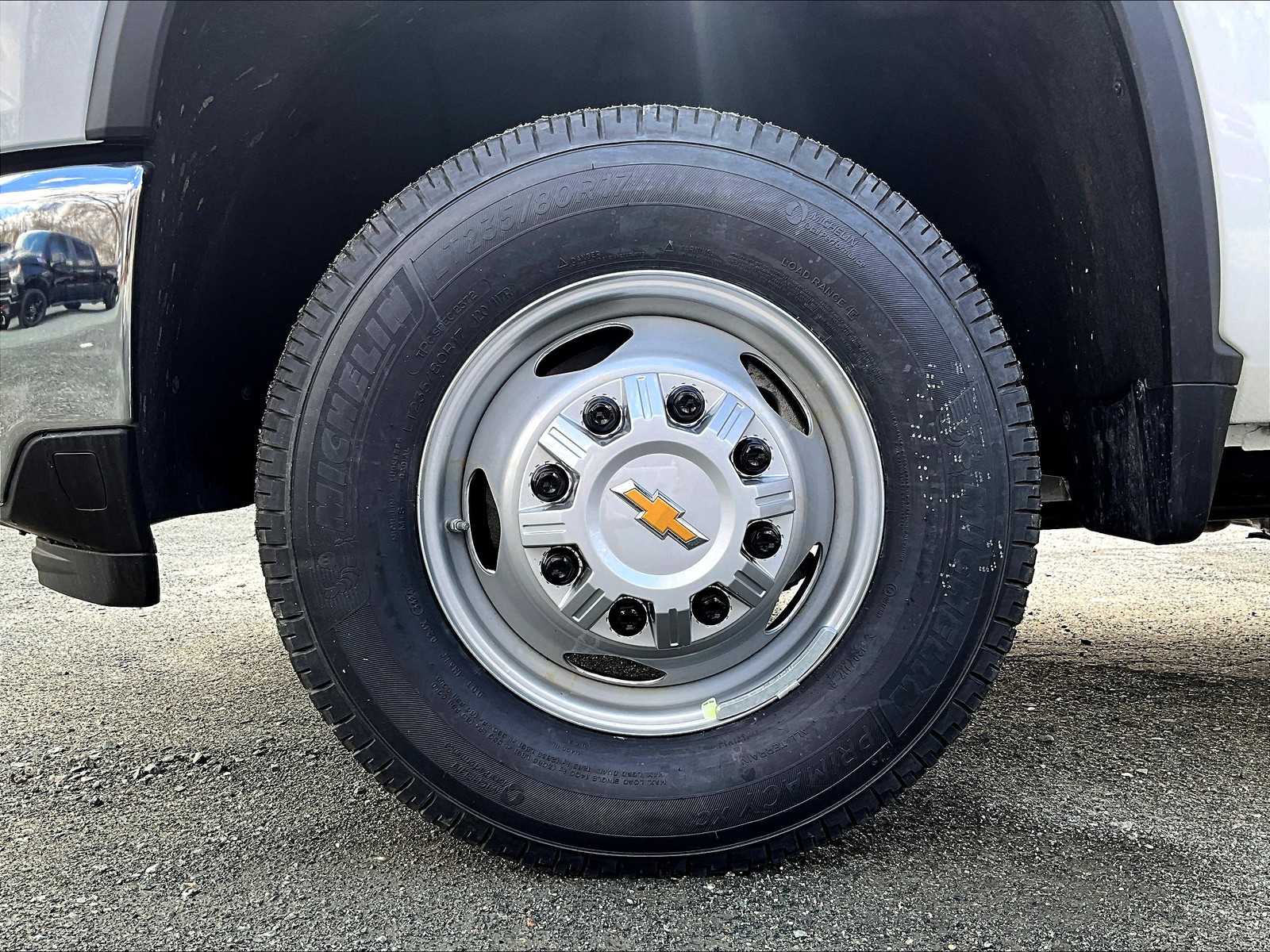 2025 Chevrolet Silverado 3500HD Work Truck - Photo 8