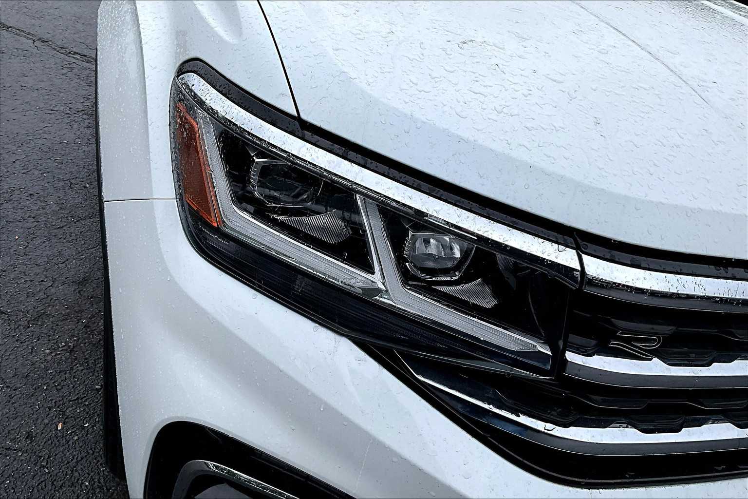 2022 Volkswagen Atlas Cross Sport 2.0T SEL R-Line - Photo 30