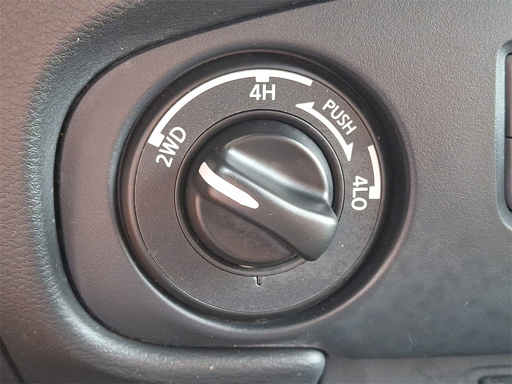 2022 Nissan Frontier PRO-4X - Photo 24