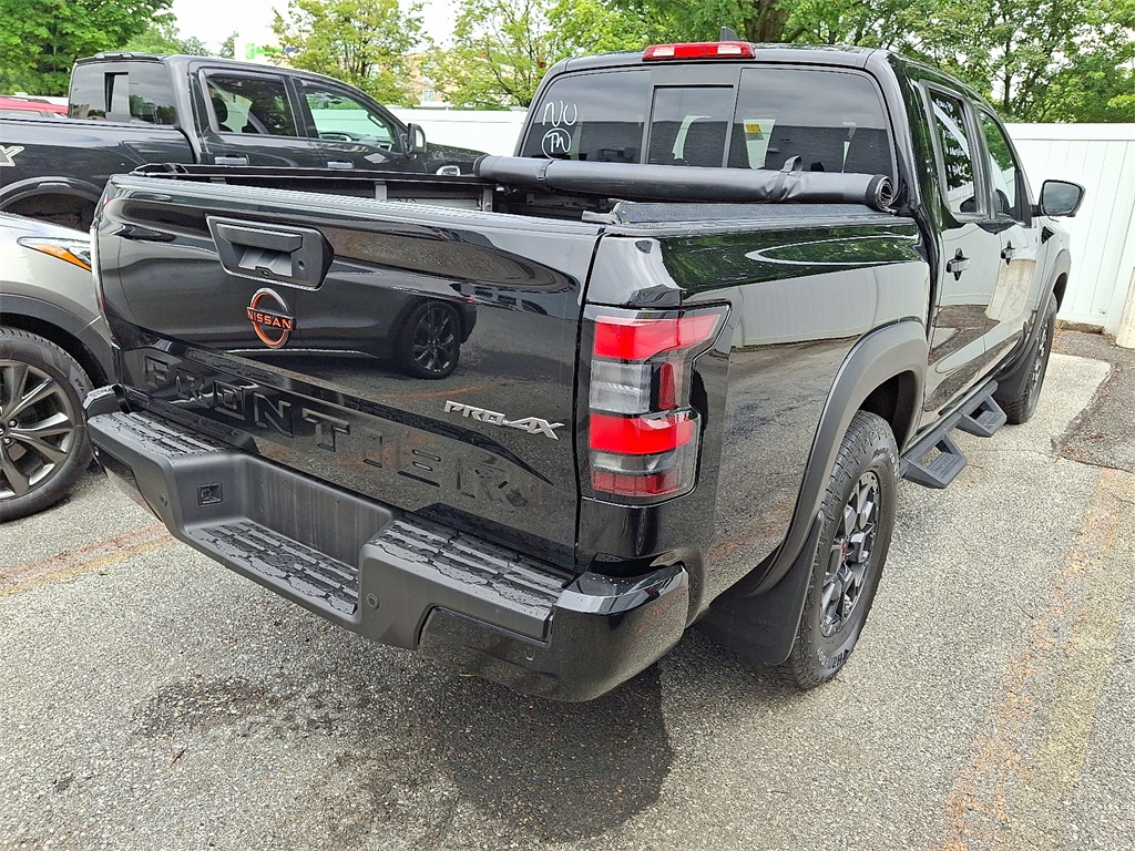 2022 Nissan Frontier PRO-4X - Photo 6