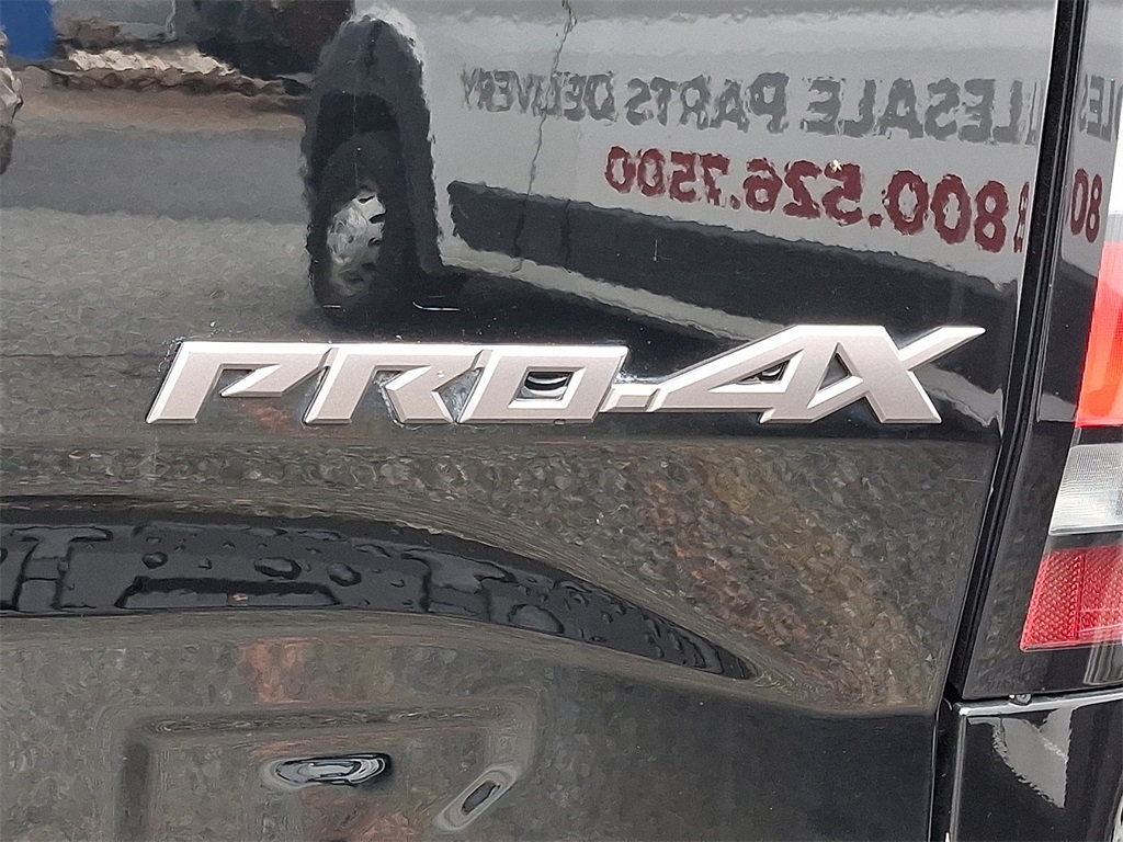 2022 Nissan Frontier PRO-4X - Photo 10