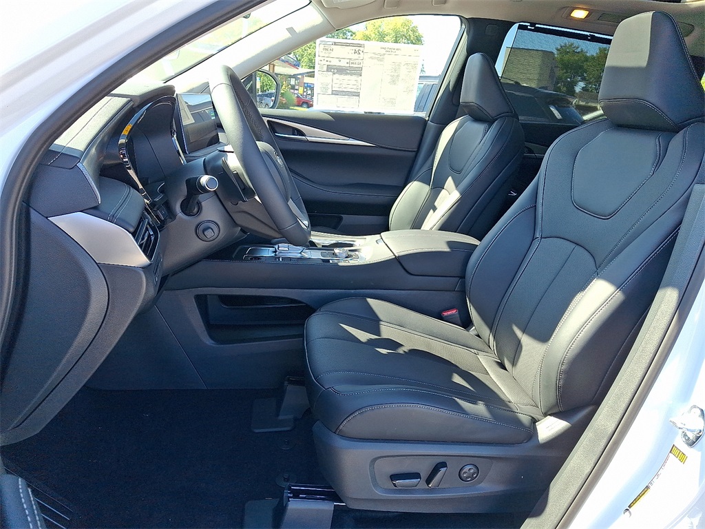 2026 INFINITI QX60 LUXE - Photo 10