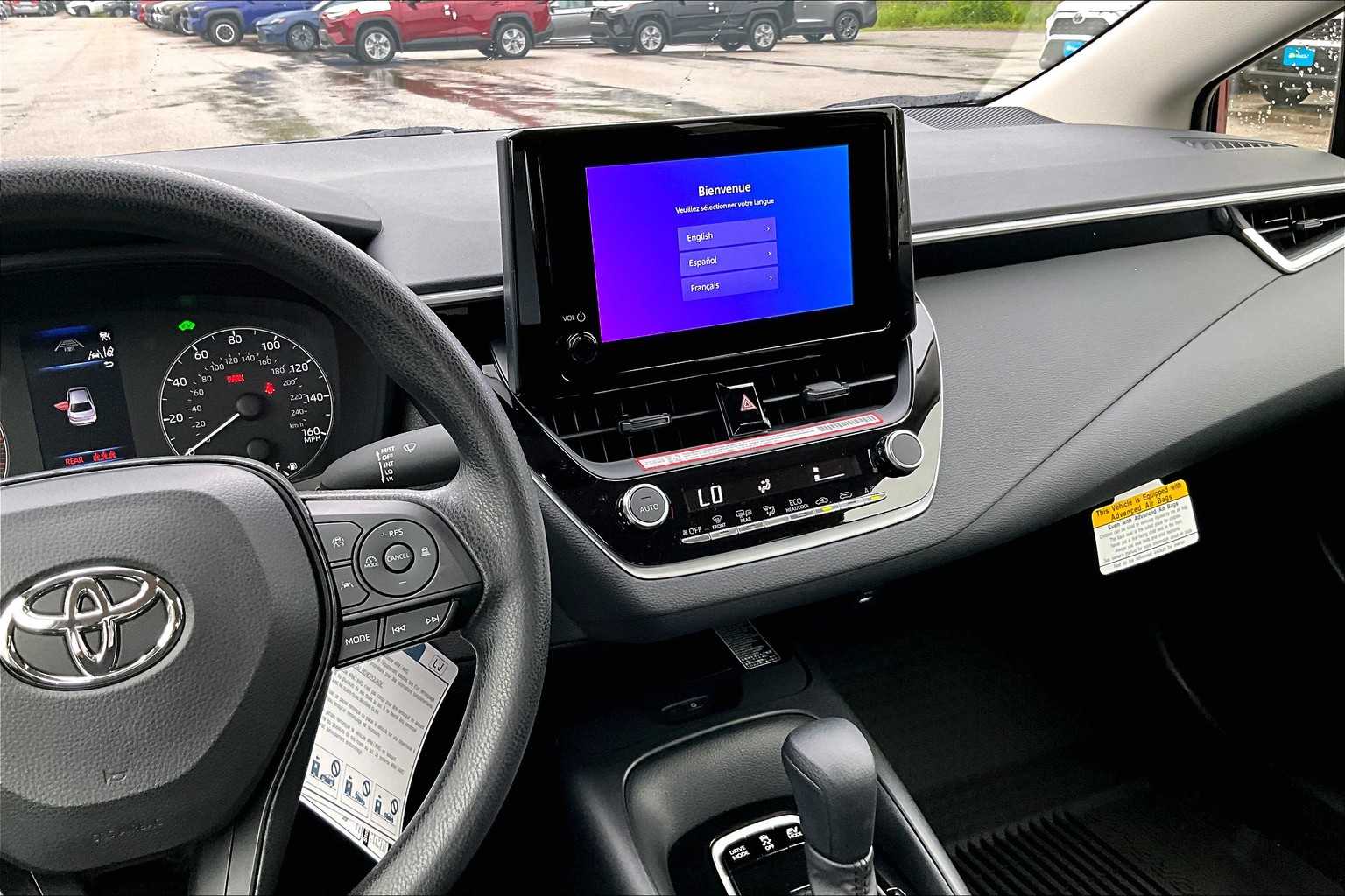 2025 Toyota Corolla Hybrid LE - Photo 13