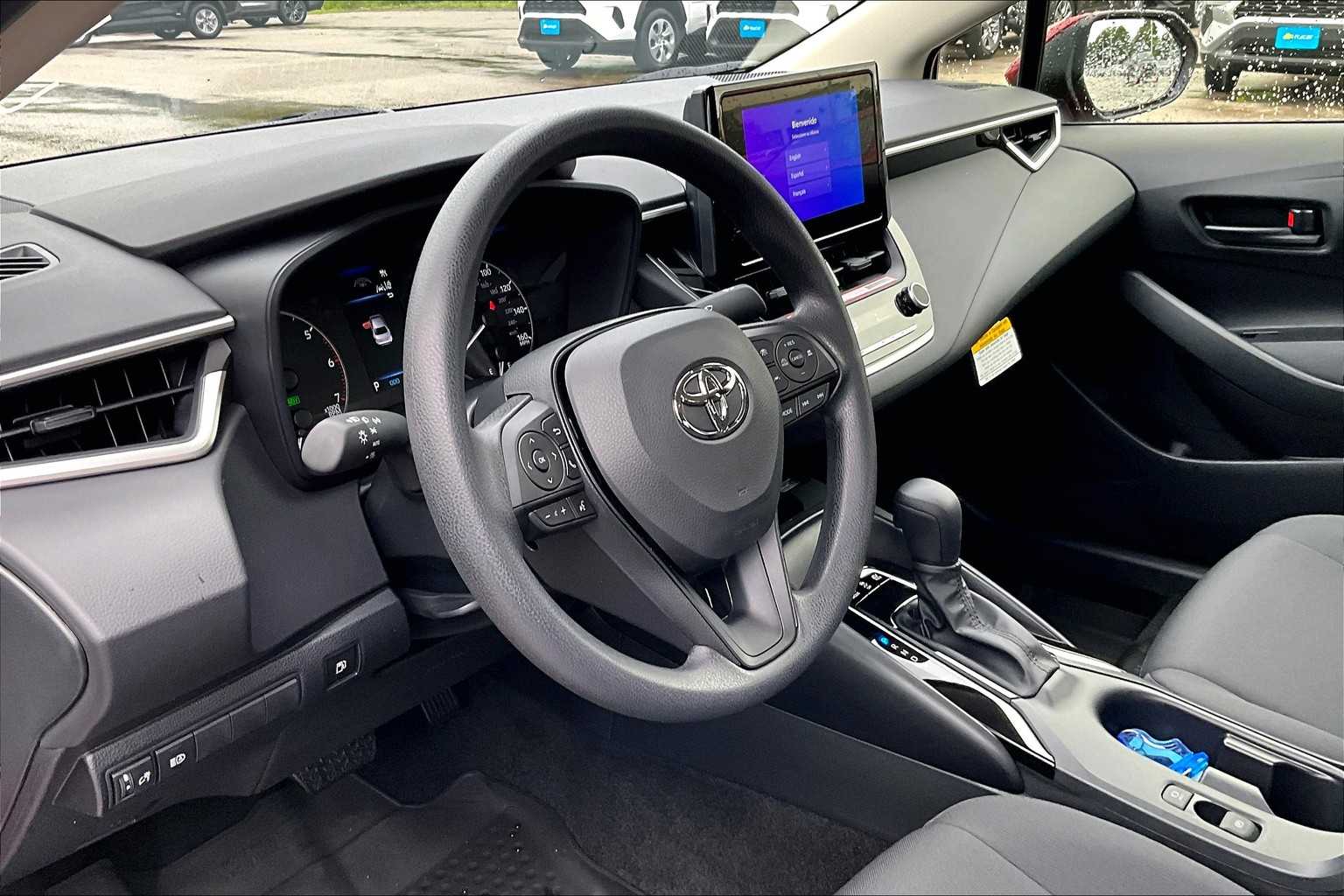 2025 Toyota Corolla Hybrid LE - Photo 9
