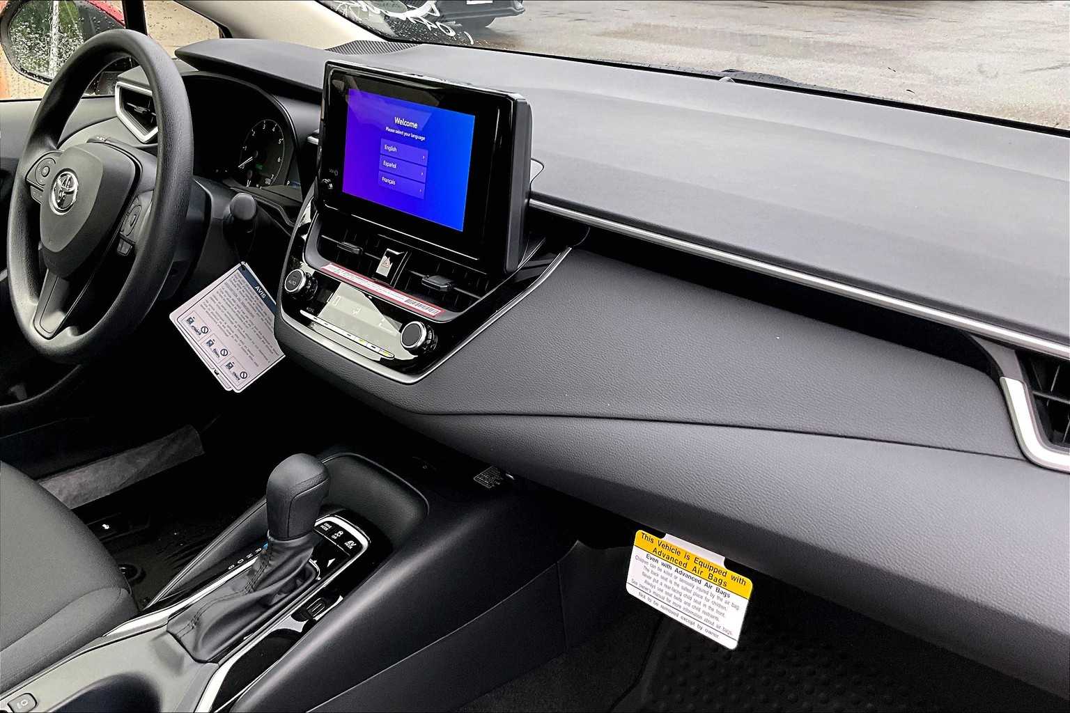 2025 Toyota Corolla Hybrid LE - Photo 10