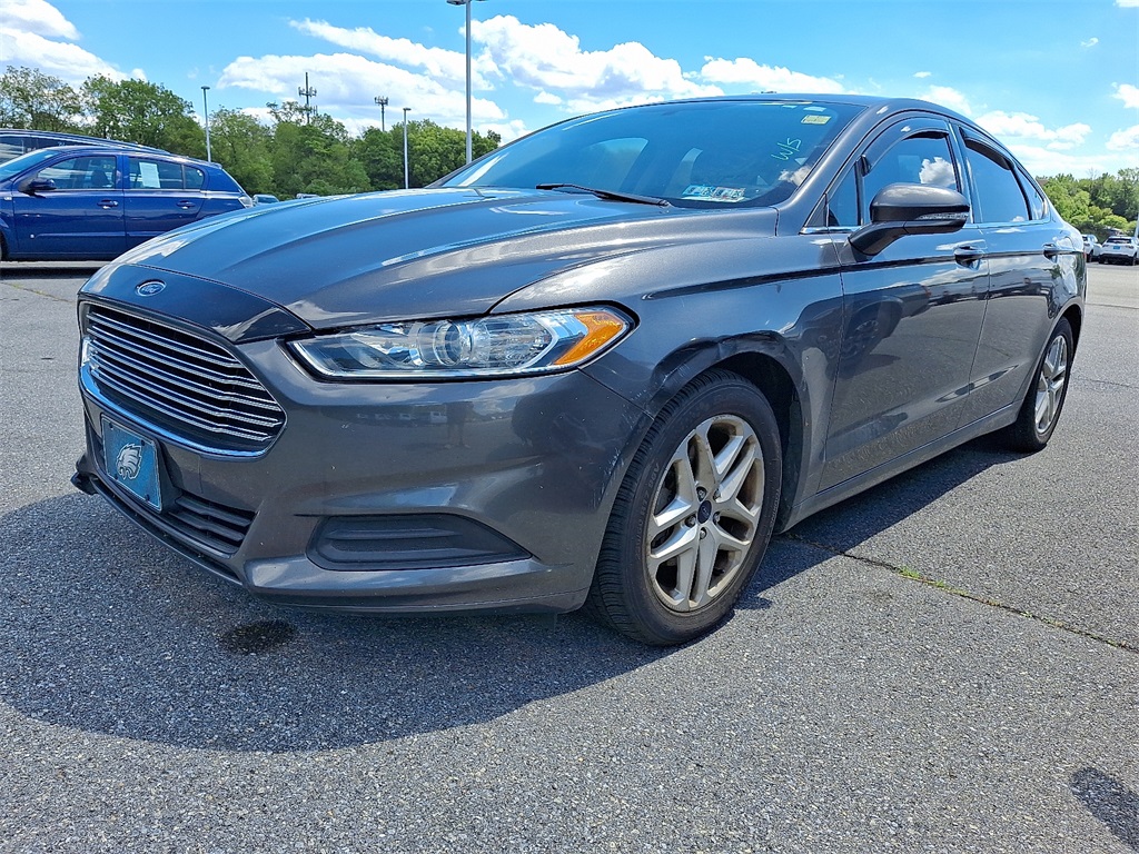 2015 Ford Fusion SE - Photo 3