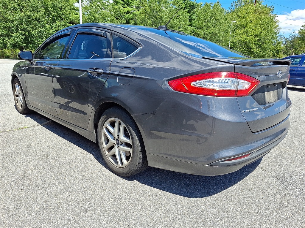 2015 Ford Fusion SE - Photo 4