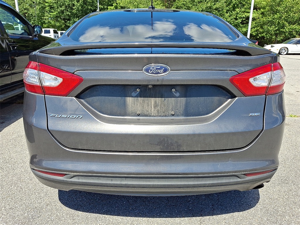 2015 Ford Fusion SE - Photo 5