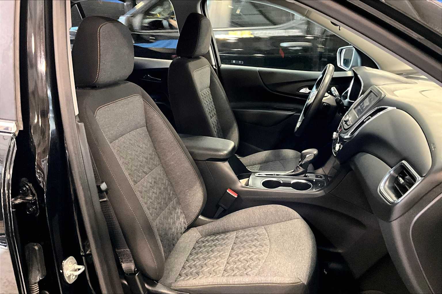 2022 Chevrolet Equinox LT - Photo 11