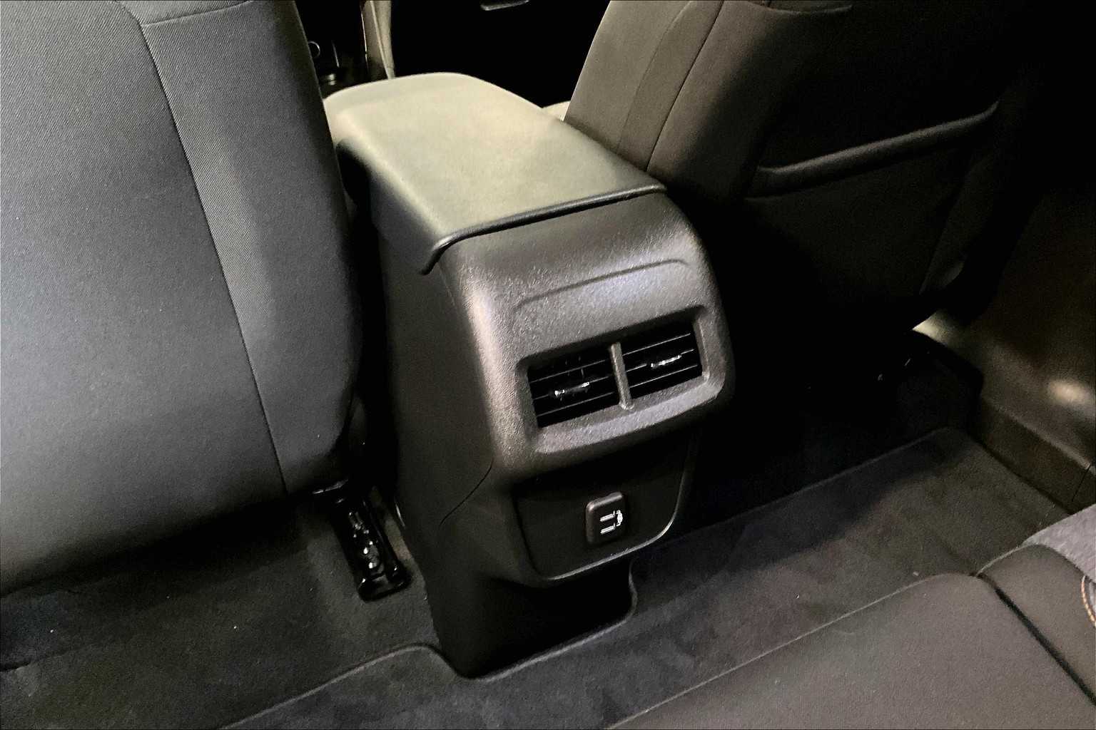 2022 Chevrolet Equinox LT - Photo 29