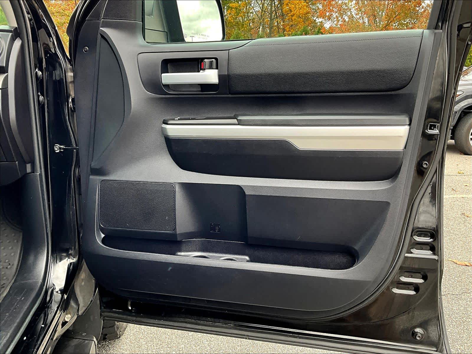 2016 Toyota Tundra SR5 - Photo 12