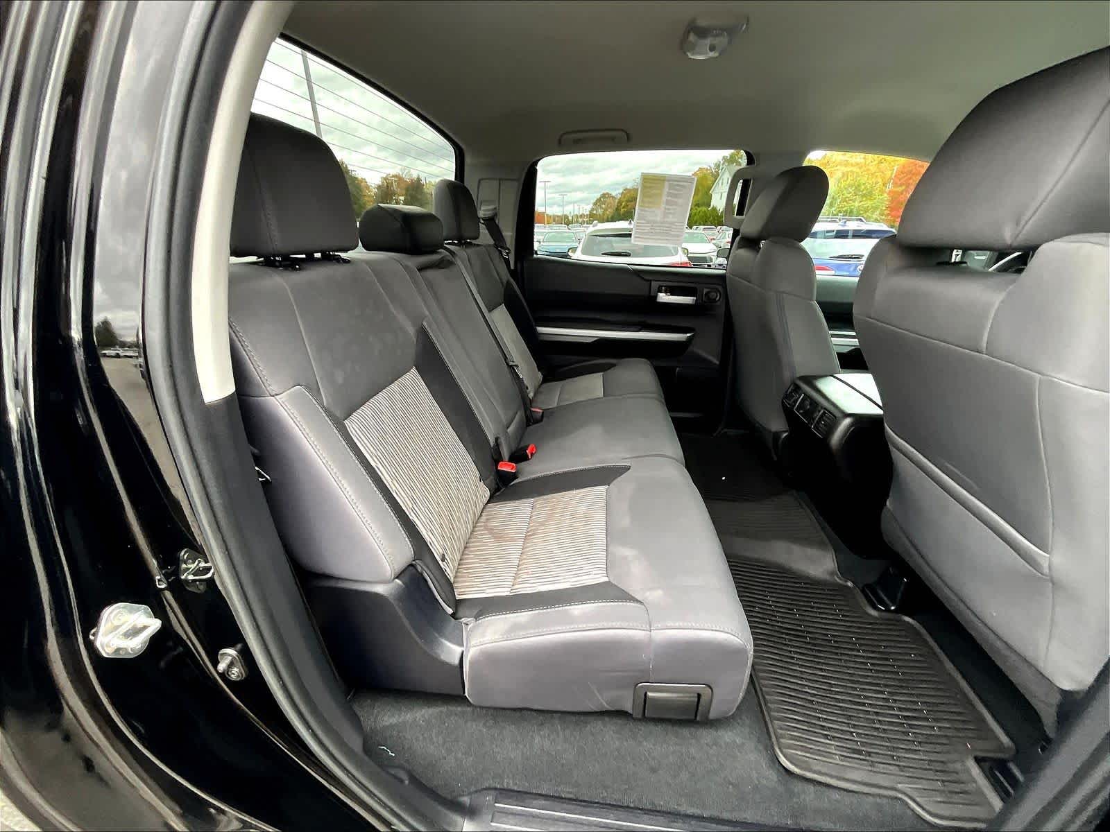 2016 Toyota Tundra SR5 - Photo 16