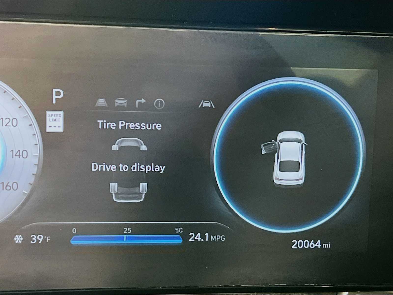 2024 Hyundai Elantra SEL - Photo 12