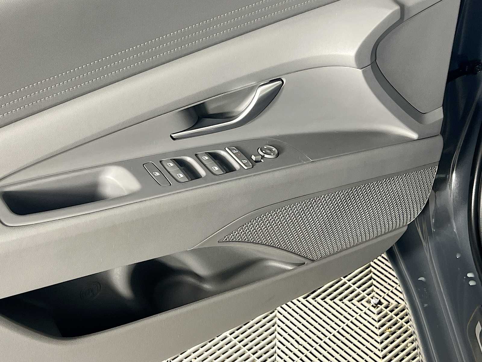 2024 Hyundai Elantra SEL - Photo 19