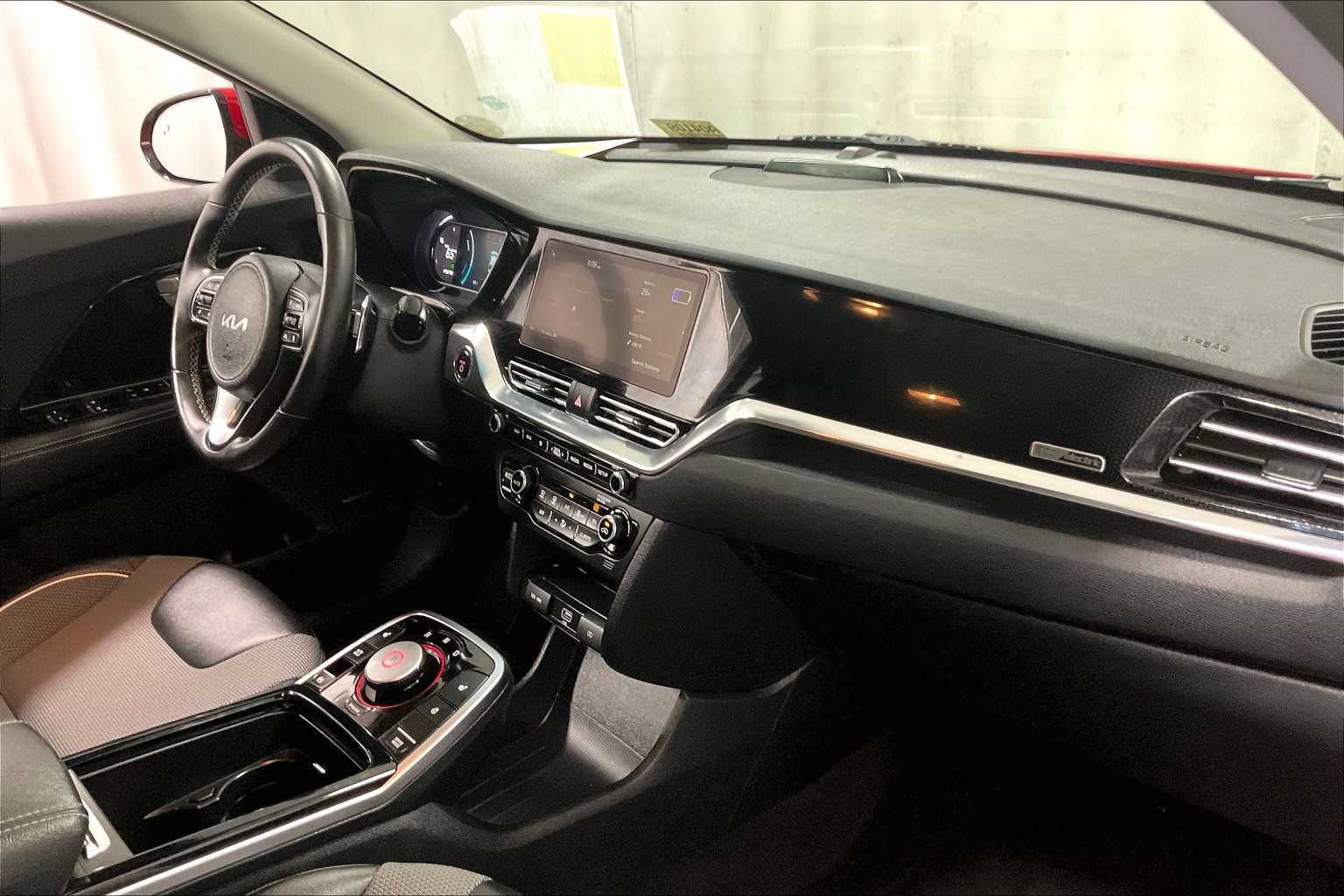 2022 Kia Niro EV EX - Photo 14