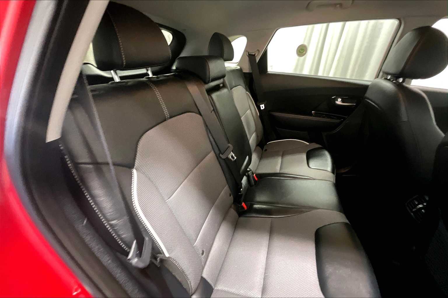 2022 Kia Niro EV EX - Photo 16