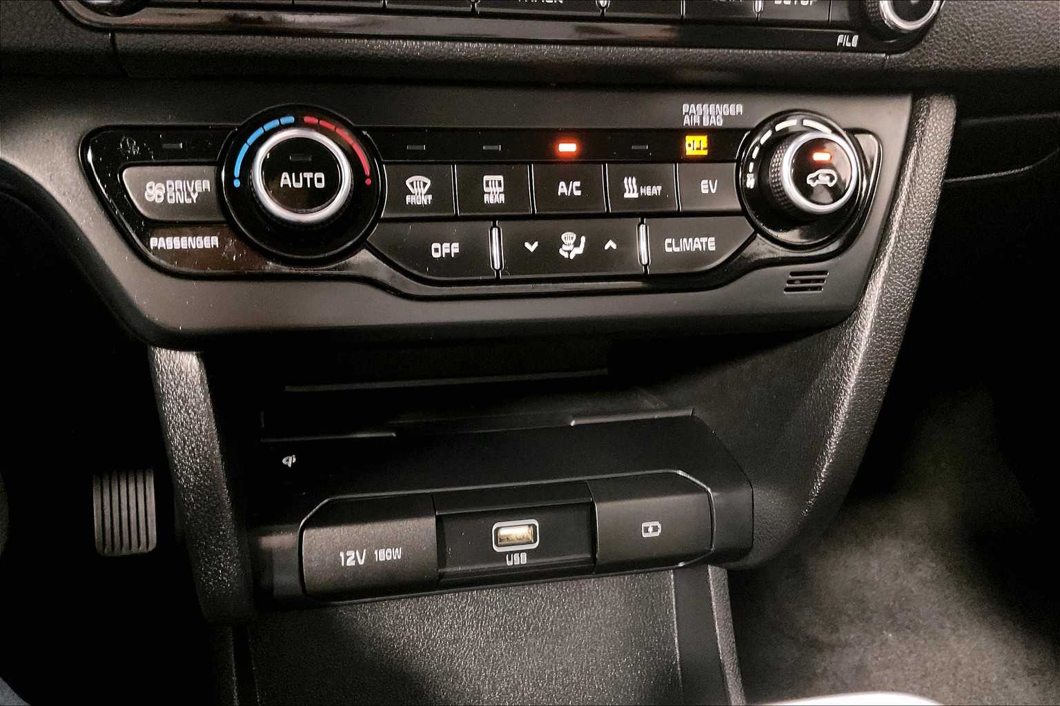 2022 Kia Niro EV EX - Photo 25