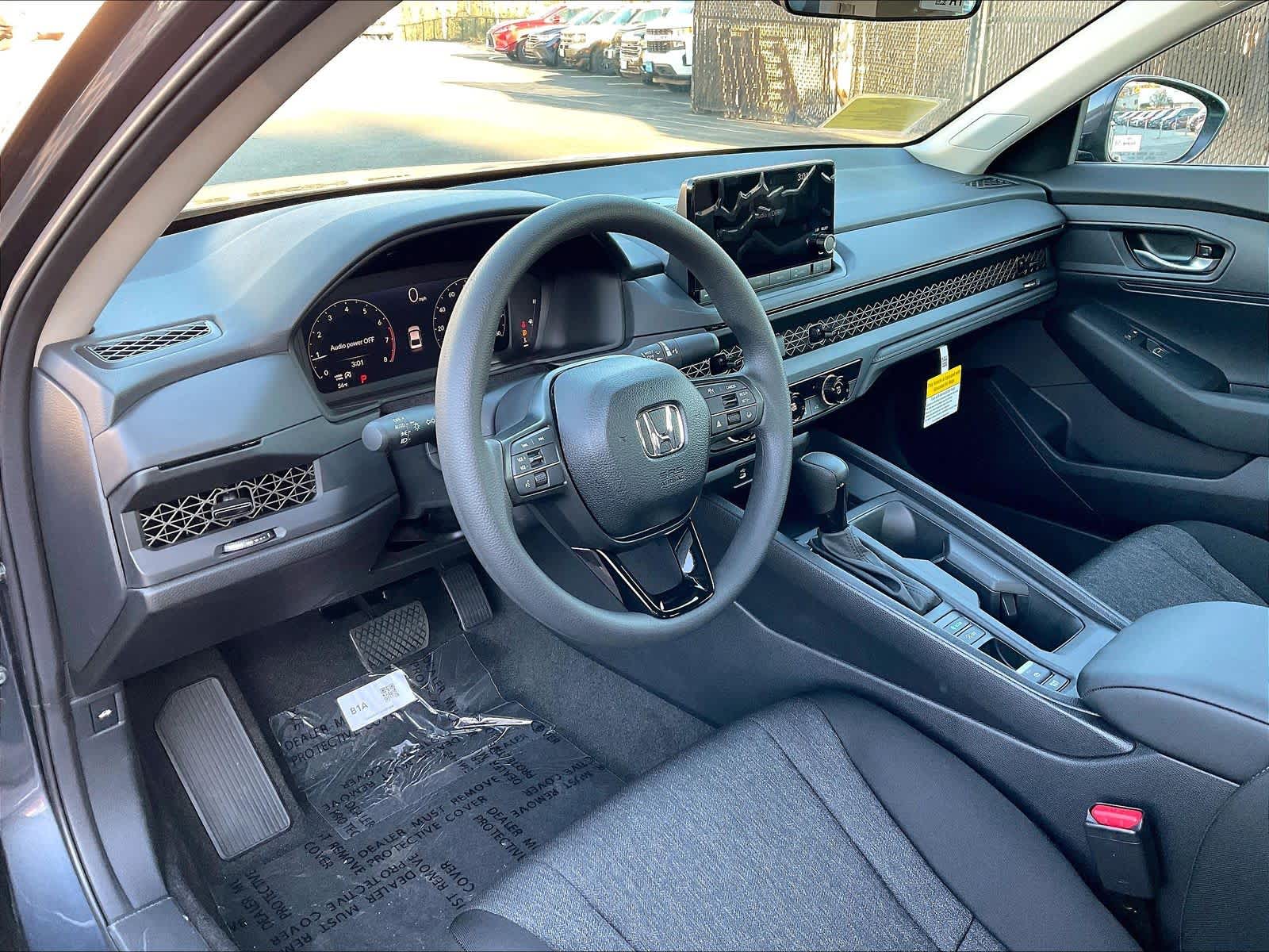 2025 Honda Accord LX - Photo 9