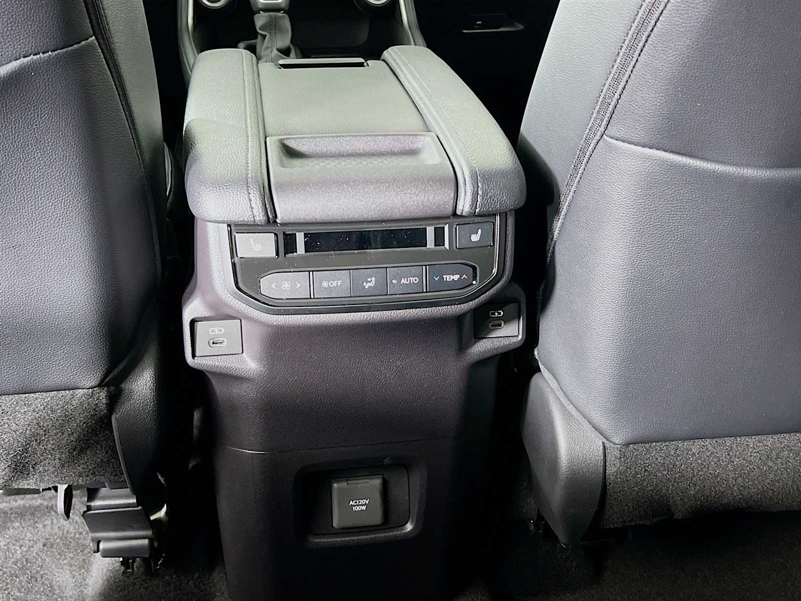 2025 Toyota Grand Highlander Limited - Photo 14