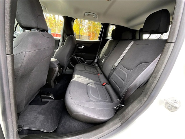 2021 Jeep Renegade Latitude - Photo 21