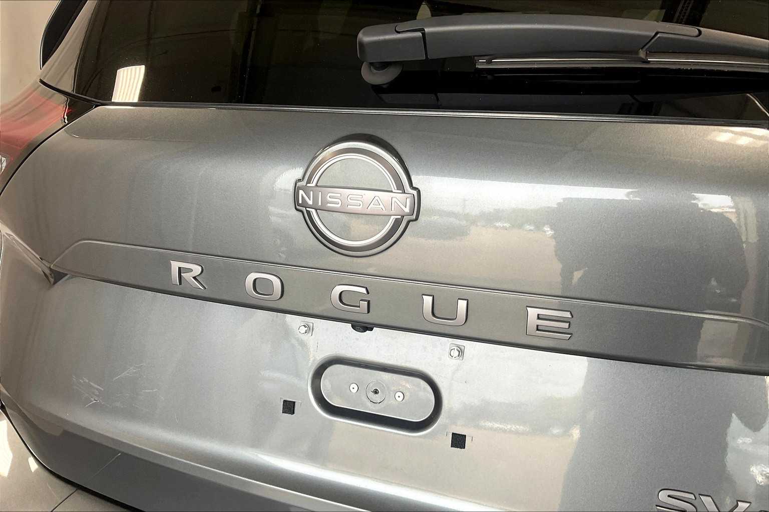 2024 Nissan Rogue SV - Photo 28