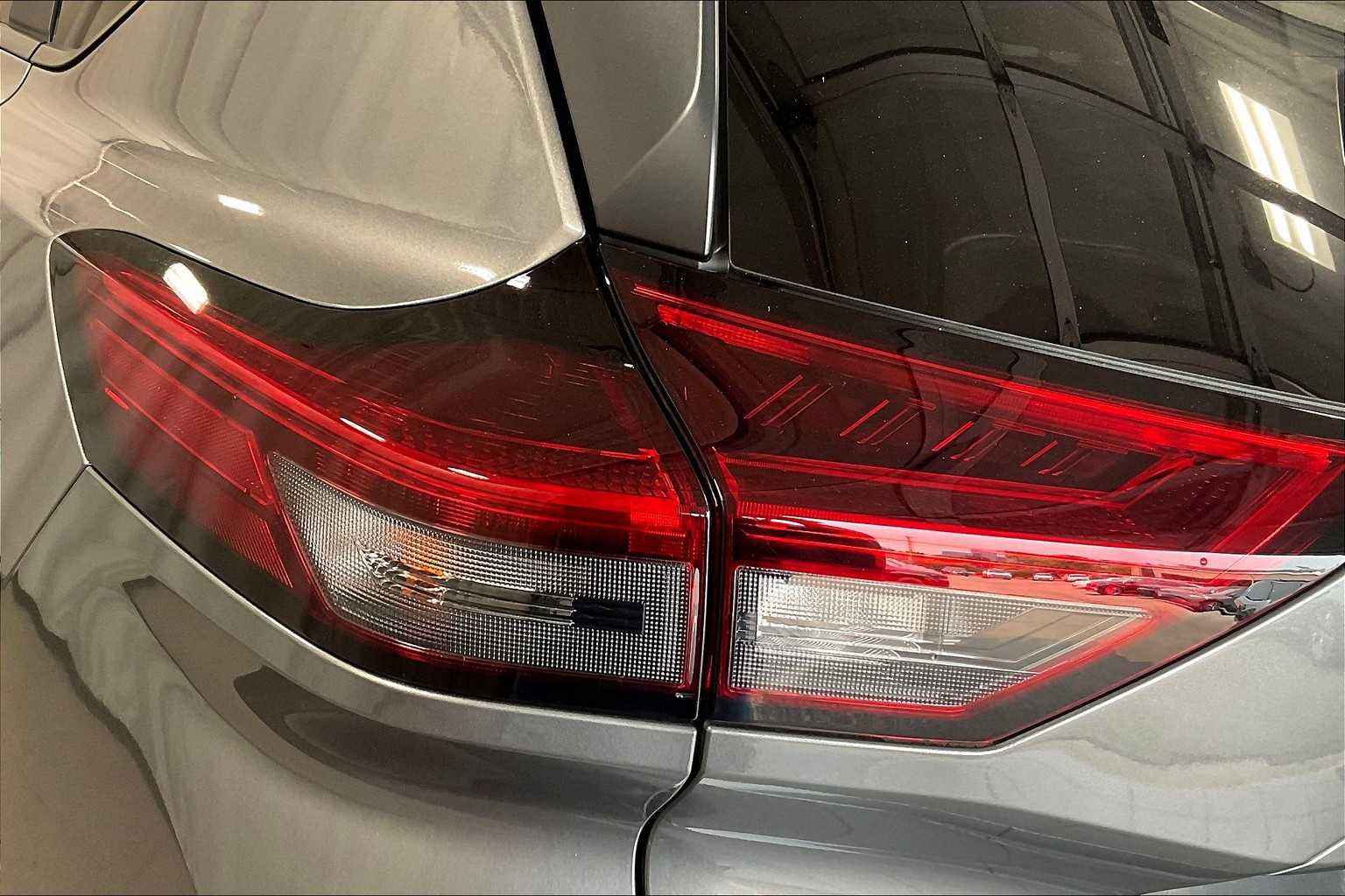 2024 Nissan Rogue SV - Photo 33