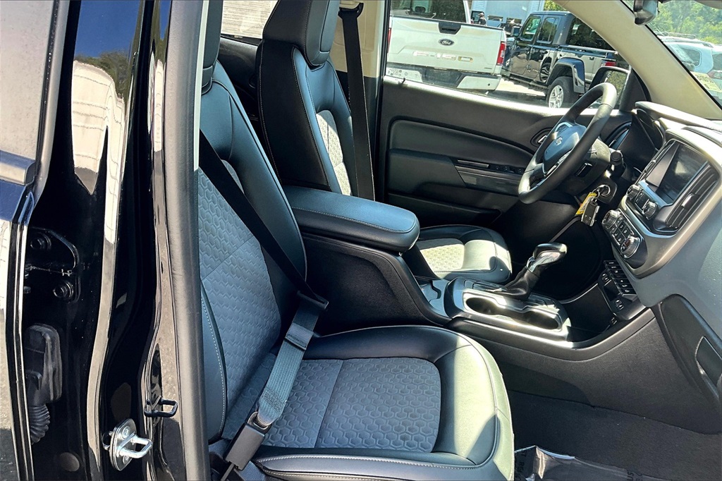 2022 Chevrolet Colorado Z71 - Photo 11