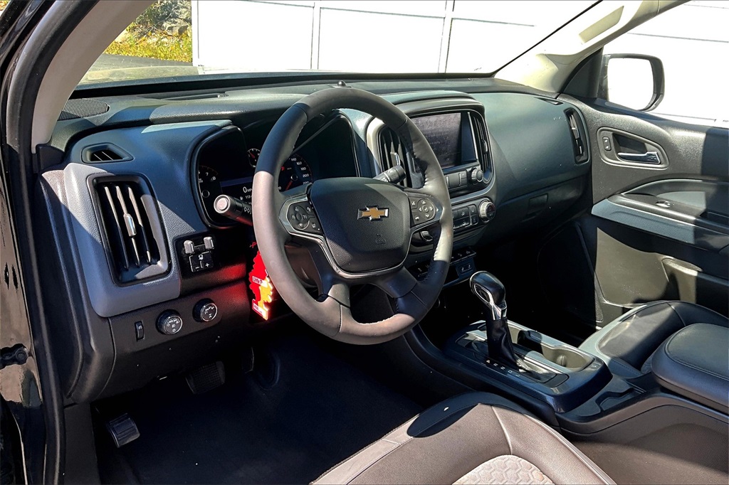 2022 Chevrolet Colorado Z71 - Photo 8