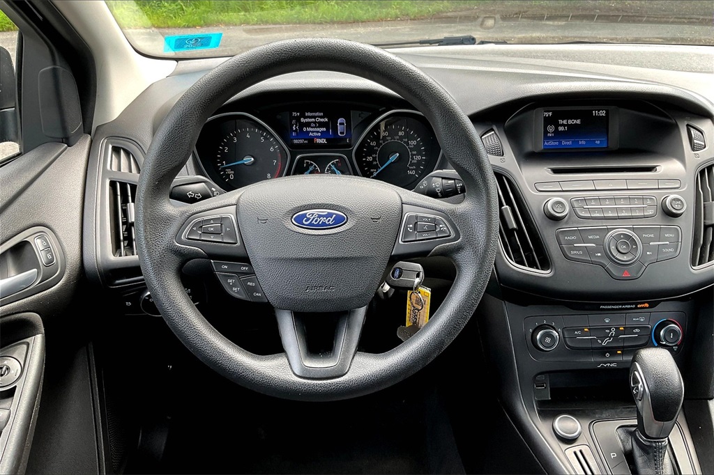 2017 Ford Focus SE - Photo 16