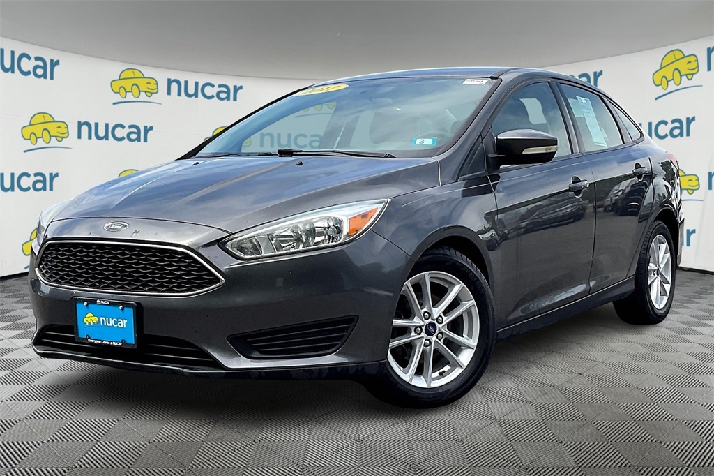 2017 Ford Focus SE - Photo 3