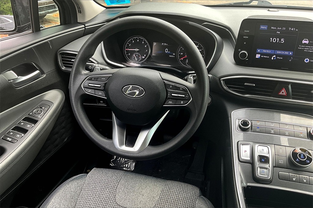 2022 Hyundai Santa Fe SEL - Photo 17