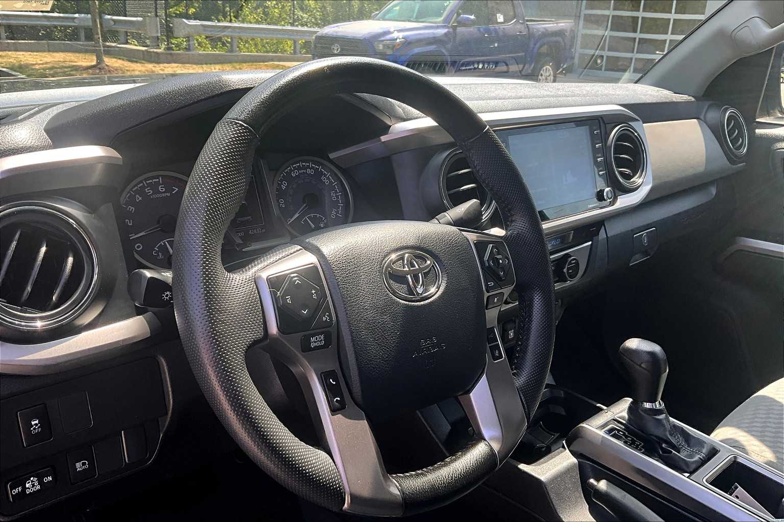 2023 Toyota Tacoma SR5 - Photo 8