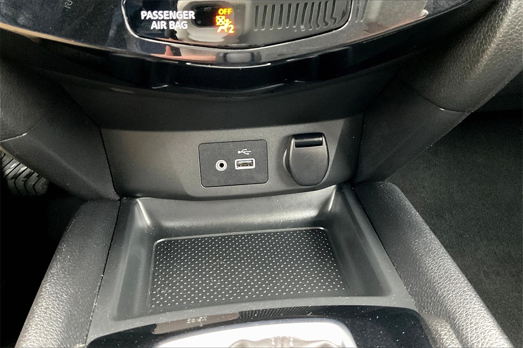 2022 Nissan Rogue Sport SV - Photo 12
