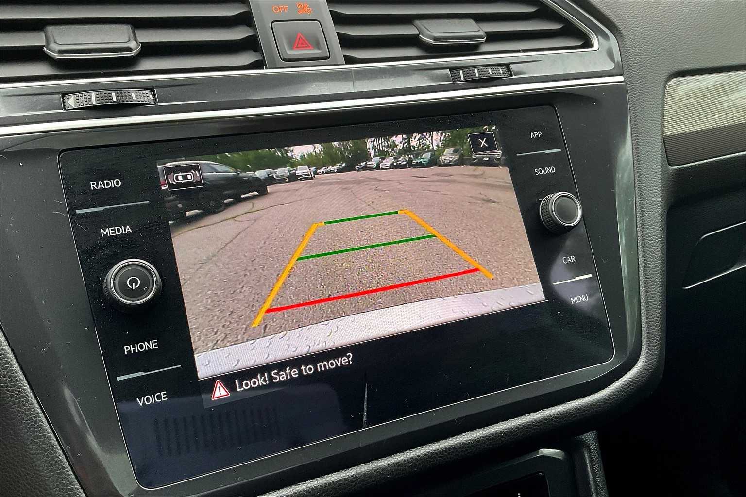 2024 Volkswagen Tiguan SE - Photo 19