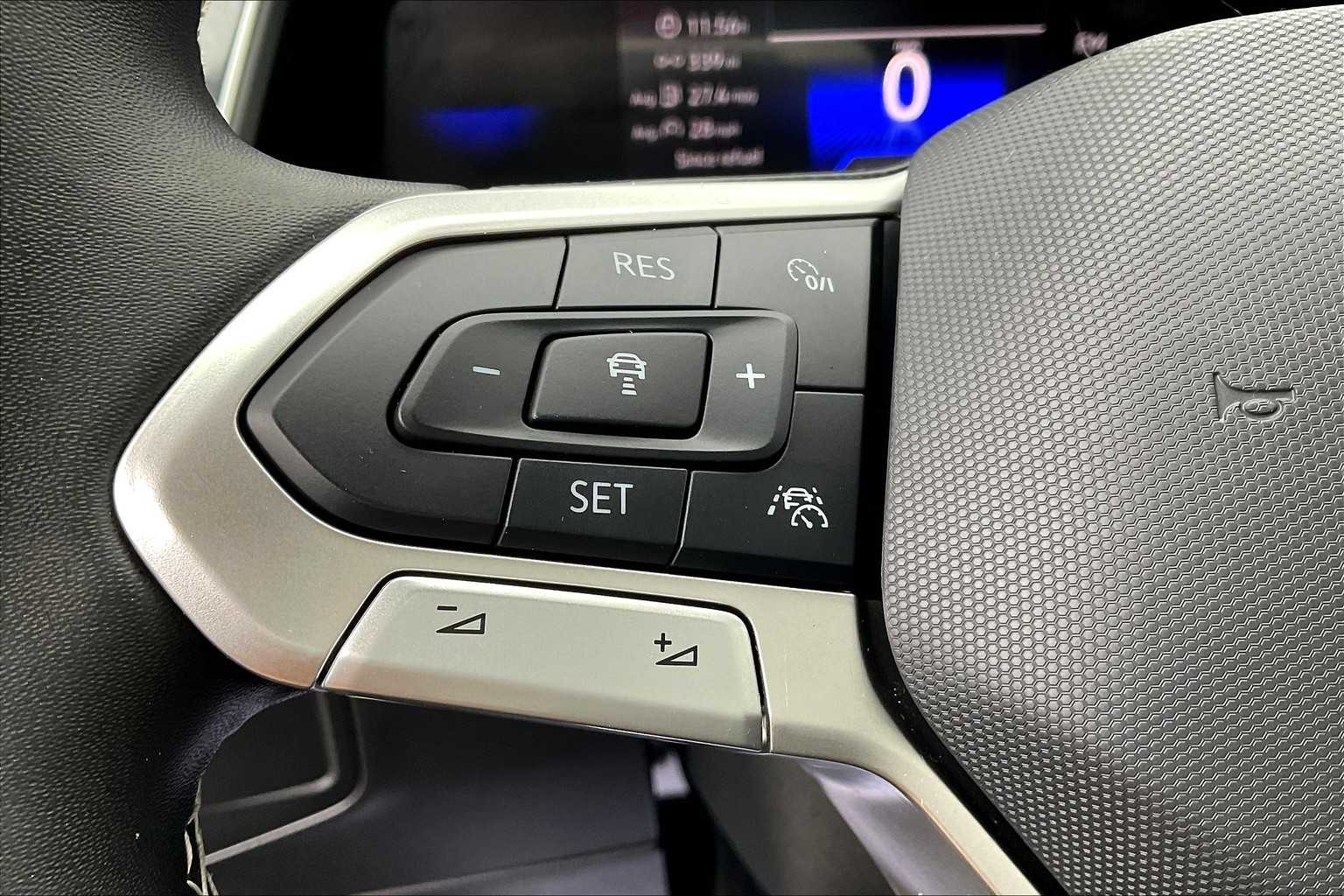 2024 Volkswagen Tiguan SE - Photo 22
