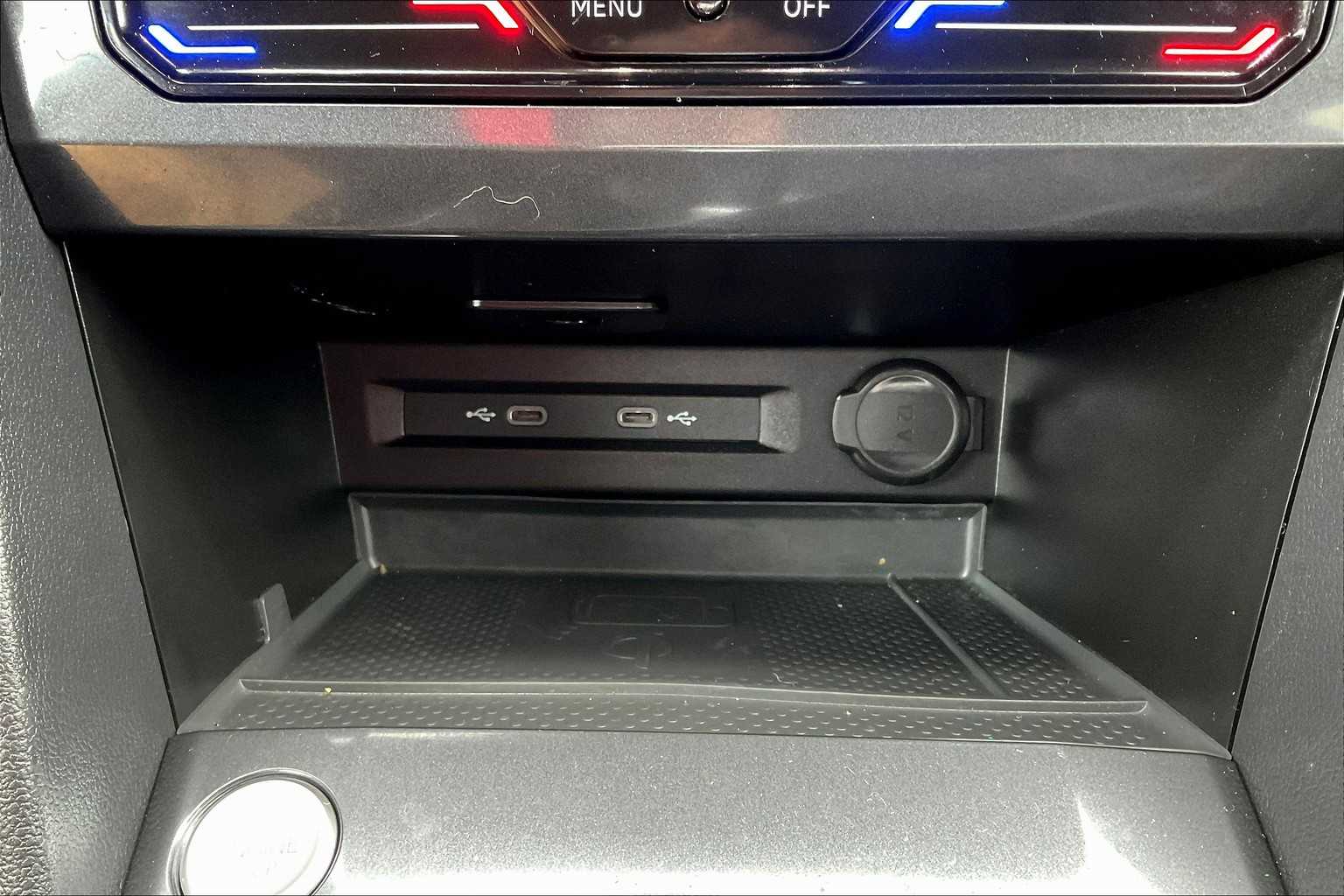 2024 Volkswagen Tiguan SE - Photo 25